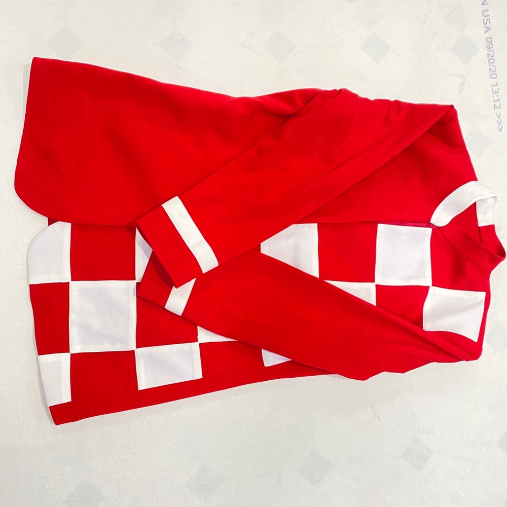 Red & white coat - Picture 6 of 6